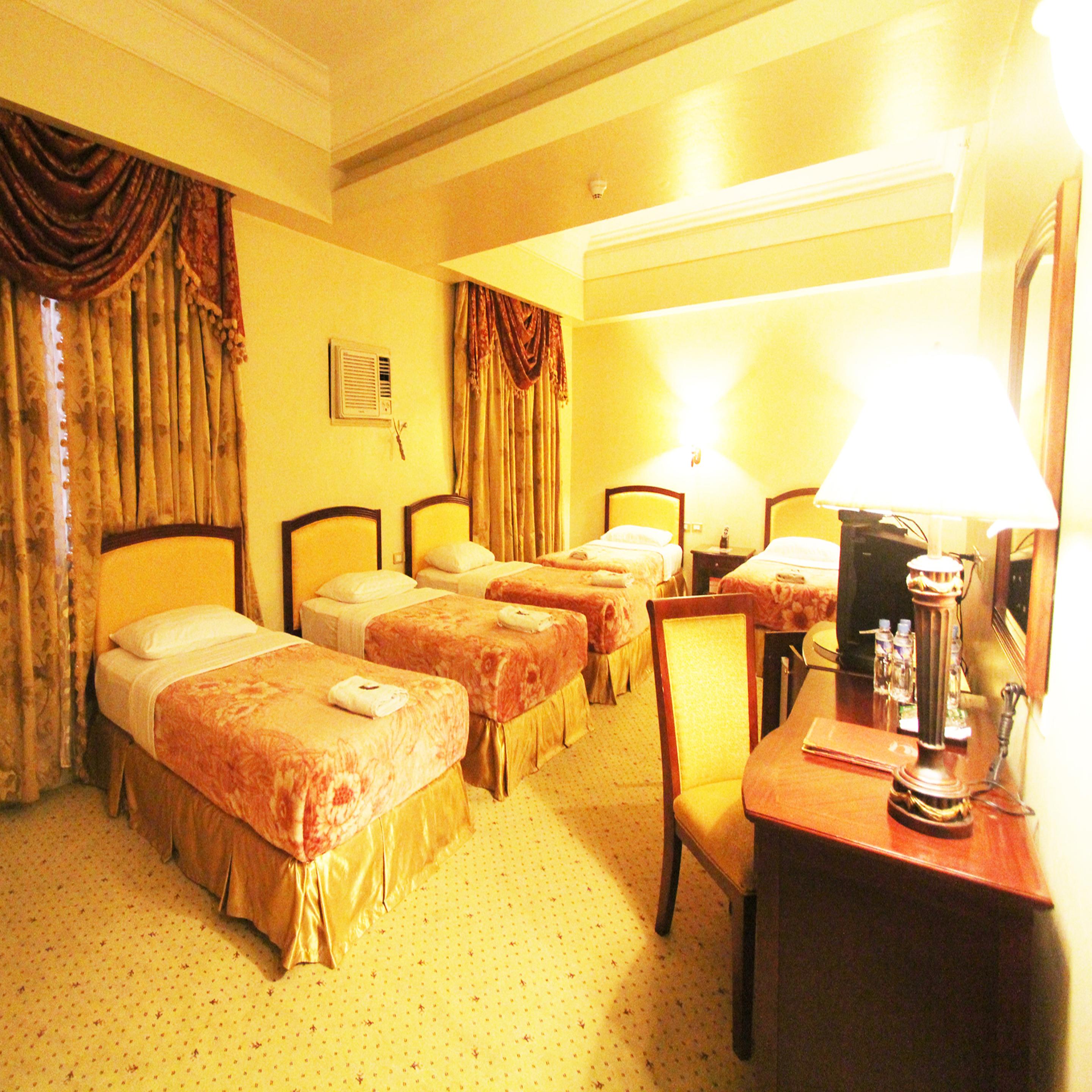 Sarrosa International Hotel And Residential Suites Cebu Extérieur photo